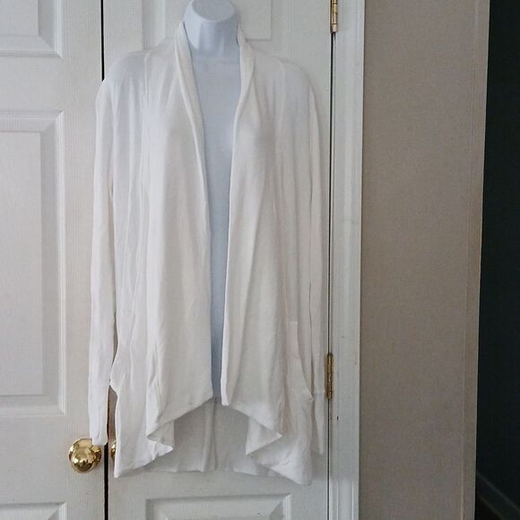 Athleta Pranayama White open front Wrap Knit Long Cardigan Sweater  Size M NWOT - Picture 1 of 8